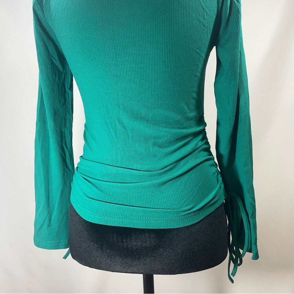 Green Ribbed Long Sleeve w/ Ruching - Picture 5 of 8